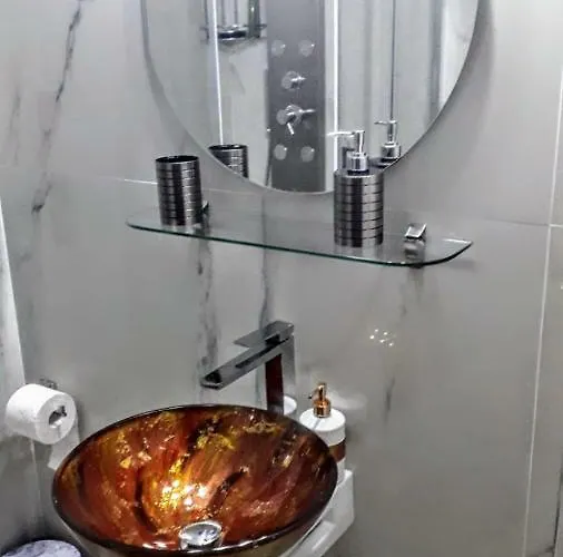 Tony Luxury 1 アパート